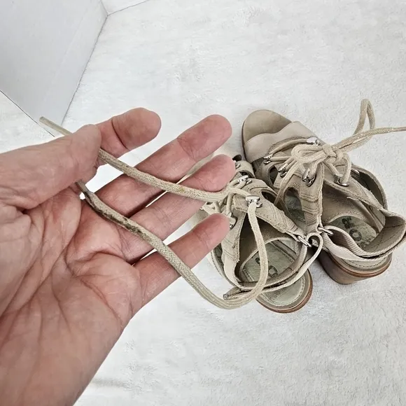 Sorel Nadia Strappy Lace-Up Suede Sandals Ancient Fossil Size 7.5