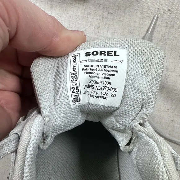 Sorel Out N About lll Low Sneakers Size 8
