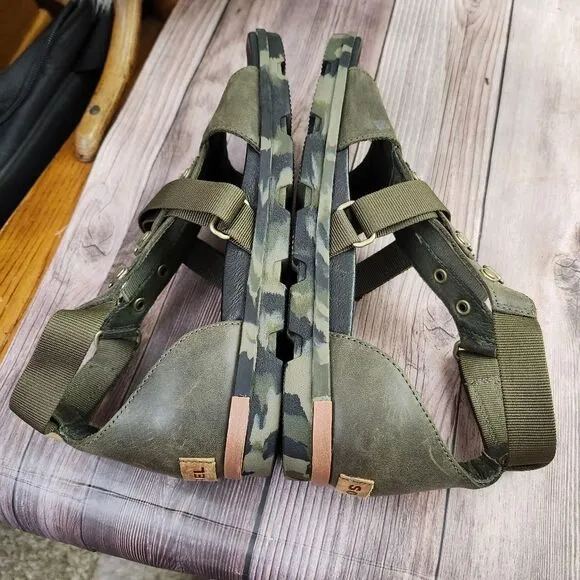 Sorel Torpedo Carly Army Green W/Camo Soles Slingback Sandals Sz 9