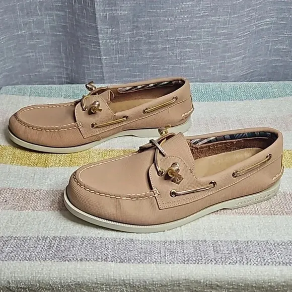 SPERRY PLUSHWAVES