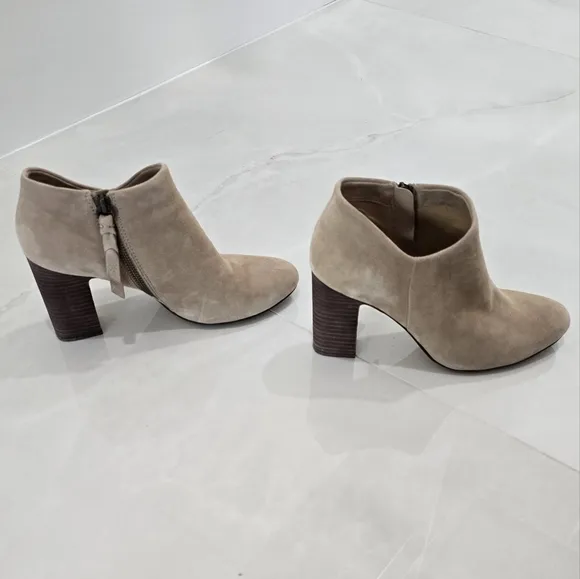 Splendid Neves Suede Stacked Heel Ankle Boots - Tan - Size 8.5