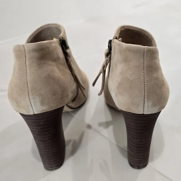 Splendid Neves Suede Stacked Heel Ankle Boots - Tan - Size 8.5