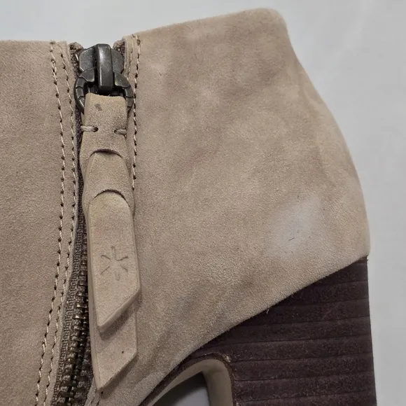 Splendid Neves Suede Stacked Heel Ankle Boots - Tan - Size 8.5