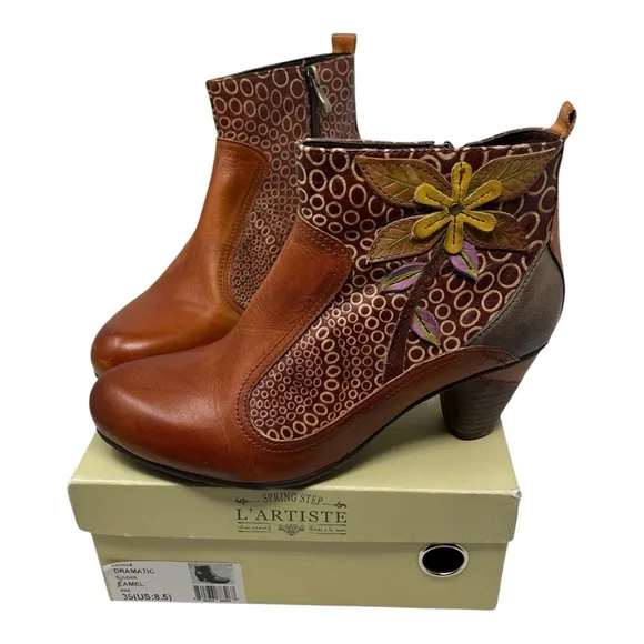 Spring Step L'Artiste Size 39 8.5 Dramatic Leather Ankle Boots Camel Floral