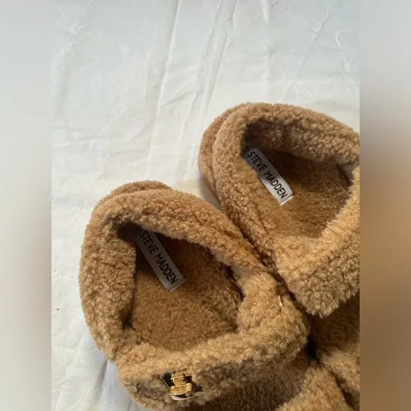 Steve Madden Mona Sandals Camel Brown Soft Faux Fur