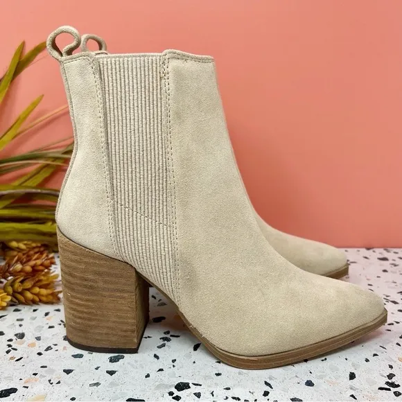 Steve Madden Trekk Sand Tan Pointed Suede Leather Stacked Heel Boots Sz 6.5