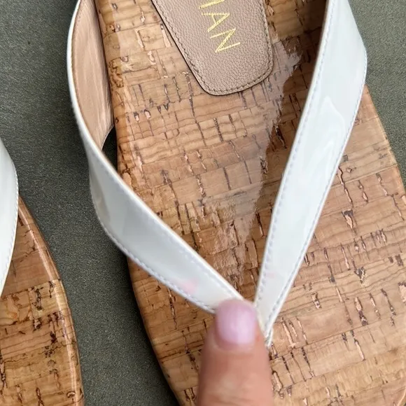 Stuart Weitzman Aldona Patent Leather Thong Sandal 6.5