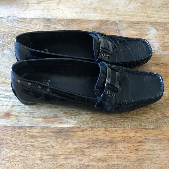 Stuart Weitzman Croc Embossed Black Leather Loafers Sz 7