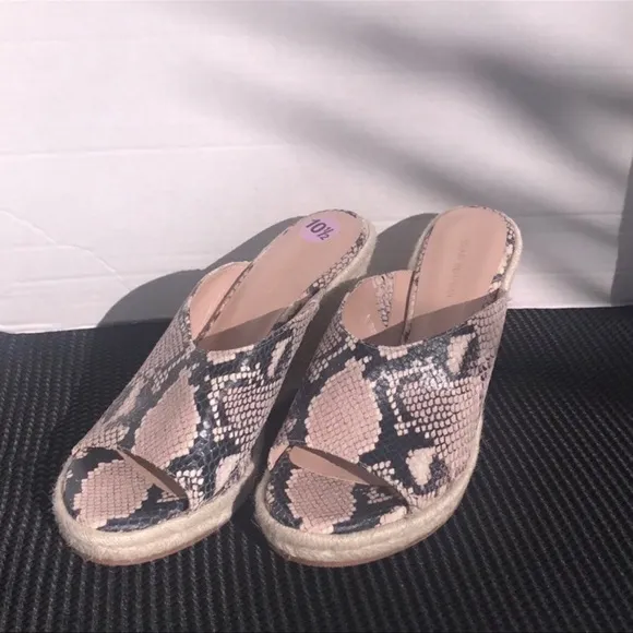 🆕Stuart Weitzman Leather Espadrilles