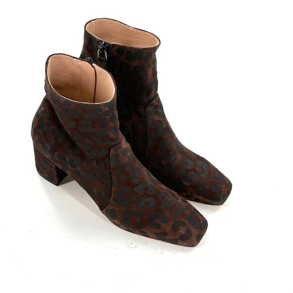 Stuart Weitzman Leopard Boots 5 NWOT Ankle Booties Zip Leather Brown Black