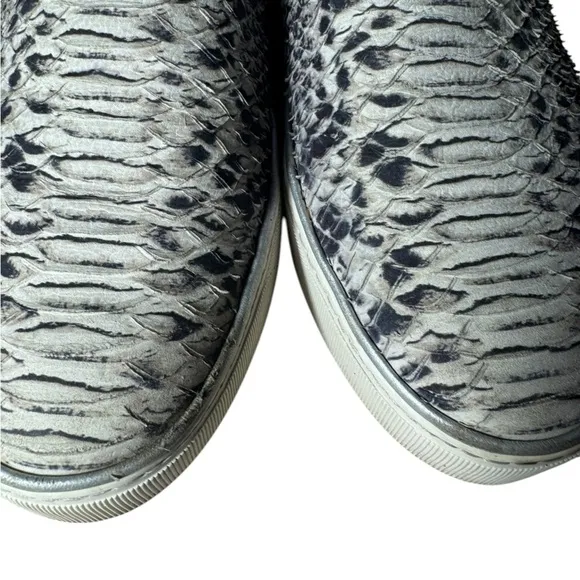 Stuart Weitzman Nuggets Slip-On Sneaker Women Size 7.5