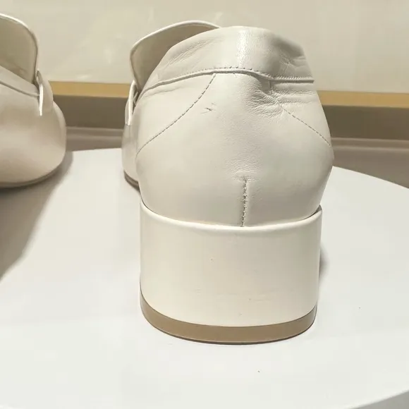 🌹STUART WEITZMAN🌹 Sleek Leather Square-Toe Loafers Size: 10B