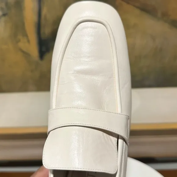 🌹STUART WEITZMAN🌹 Sleek Leather Square-Toe Loafers Size: 10B