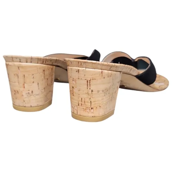 STUART WEITZMAN | Suede and Leather Thong Sandals in Size US 8