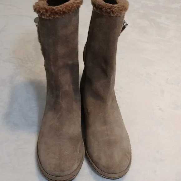 Stuart Weitzman Suede Mid-Calf Boots size 5m