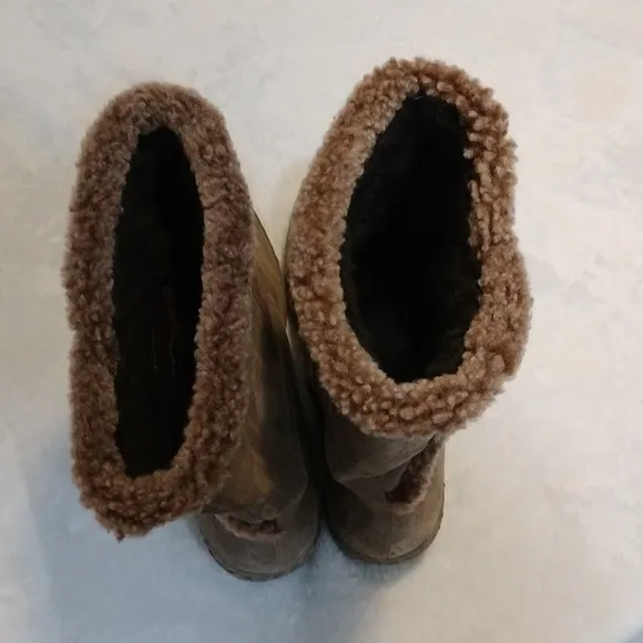 Stuart Weitzman Suede Mid-Calf Boots size 5m