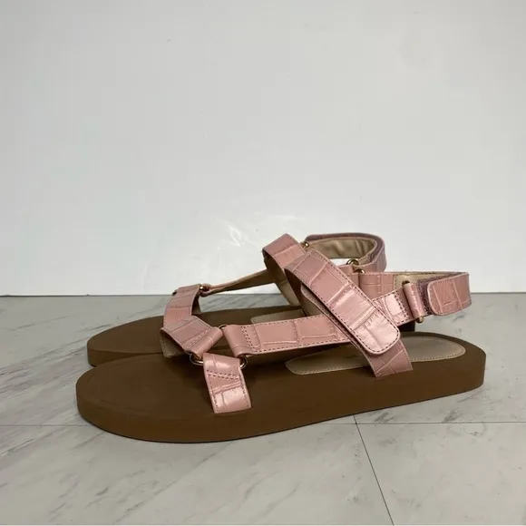 Stuart Weitzman Vail Pink Crocodile Sport Sandal 8B