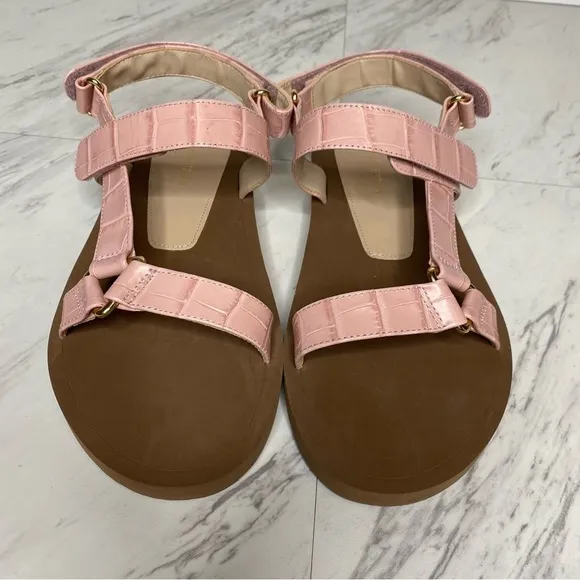 Stuart Weitzman Vail Pink Crocodile Sport Sandal 8B