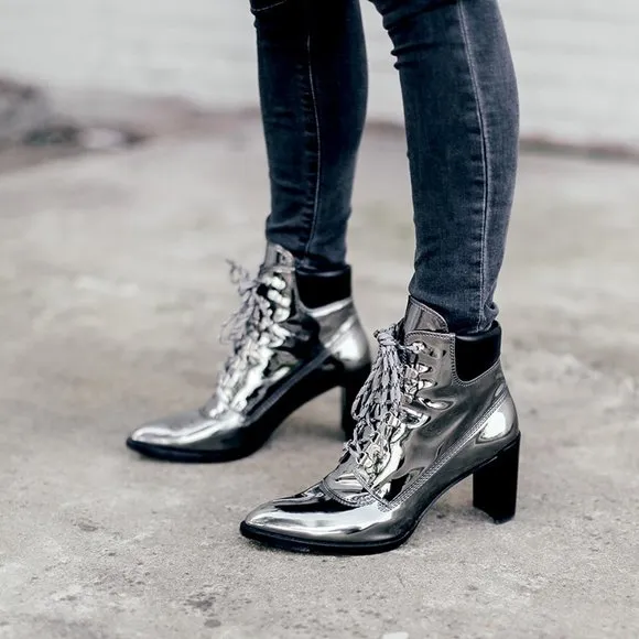 Stuart Weitzman X Gigi Hadid Boots!!!