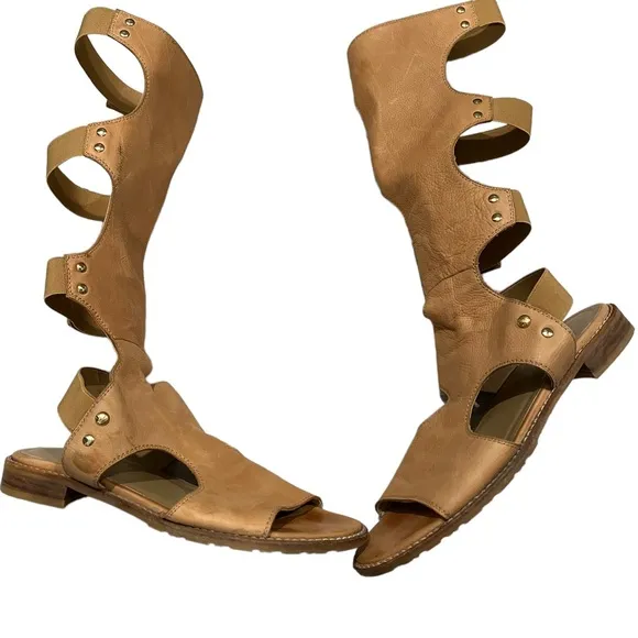 Stuart Weizman Back View Leather Gladiator Sandal, Sz 5.5