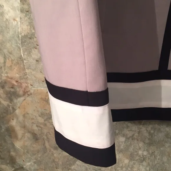 Stunning 🌹black white and taupe lined skirt