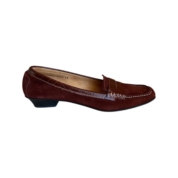 Stunning loafers, Pratesi Italian loafers, Suede and crocodile embossed leather