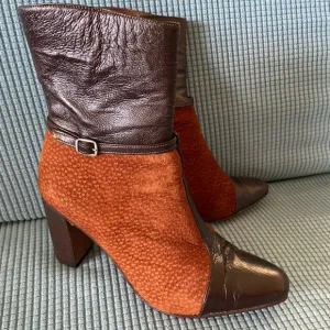 Suede &amp; Leather Color block Stacked Heel Booties Brown Sz 8 $295