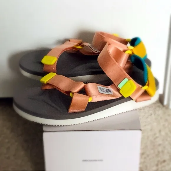 SUICOKE DEPA-CAB Sandal in PINK / GRAY