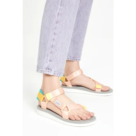 SUICOKE DEPA-CAB Sandal in PINK / GRAY