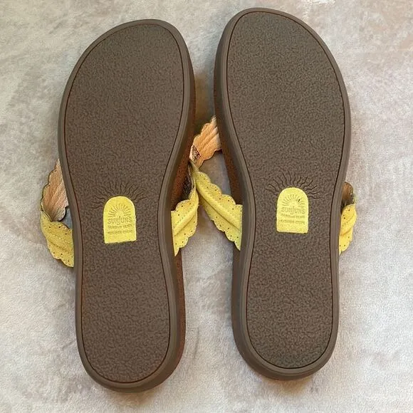 Sunjuns Sz 9.5 M Scalloped Leather Yellow Thong Sandals