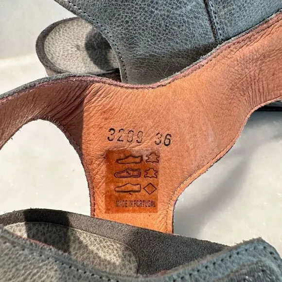 Taos Carousel 3209 Gray Leather Wedge Sandals Ankle Strap Size EU 36 / 6-6.5 US