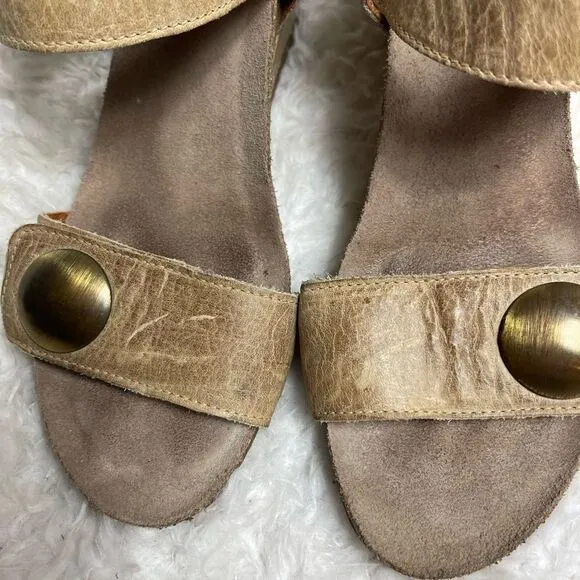 Taos Carousel leather distressed strap sandals Velcro closure antique brassSZ7.5