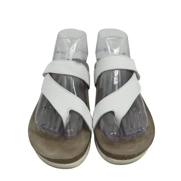 Taos Lola White Leather Toe Loop Sandals Size EU 37 US 6.-6.5 Thong Hook &amp; Loop