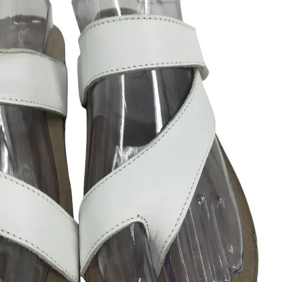 Taos Lola White Leather Toe Loop Sandals Size EU 37 US 6.-6.5 Thong Hook &amp; Loop