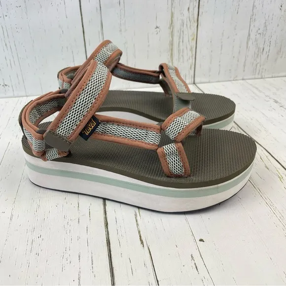 TEVA Flatform Universal Mesh Print Platform Sandals *Olive/Sea Foam‎
