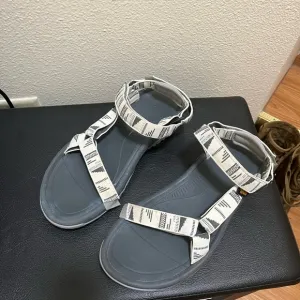 •TEVA• Hurricane XL2 Sandals Straps Velcro White Grey