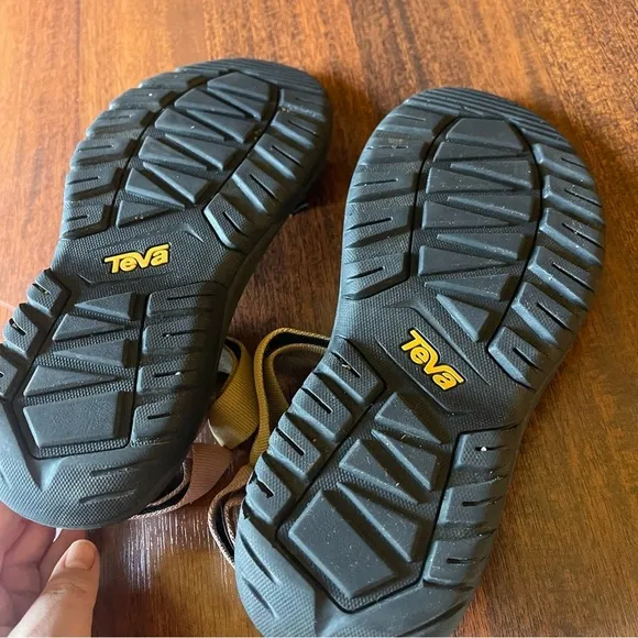 Teva - Hurricane XLT2 - Womens Sandals Multi Color - Size 9