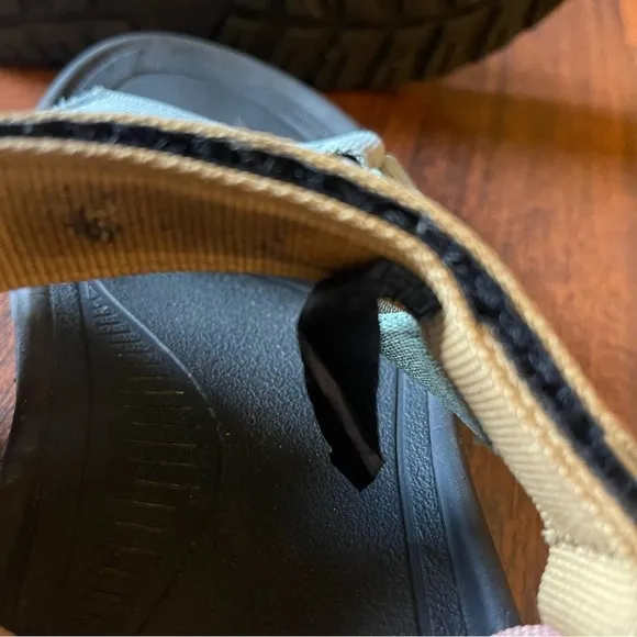Teva - Hurricane XLT2 - Womens Sandals Multi Color - Size 9