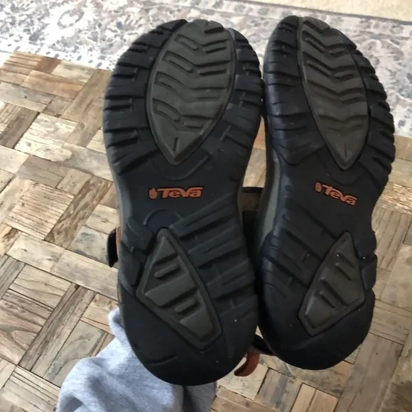Teva Mens Outdoor Sandals Style 4144