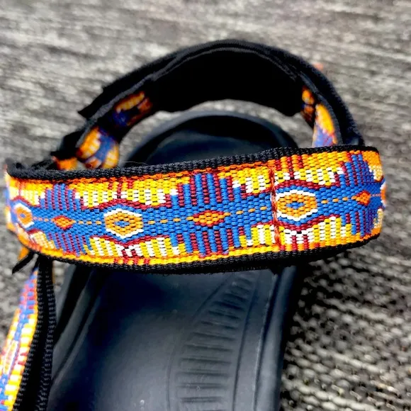 Teva sandals size 9