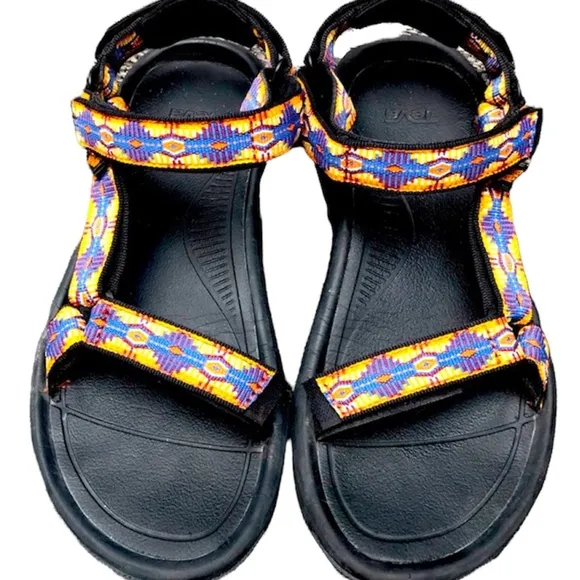 Teva sandals size 9
