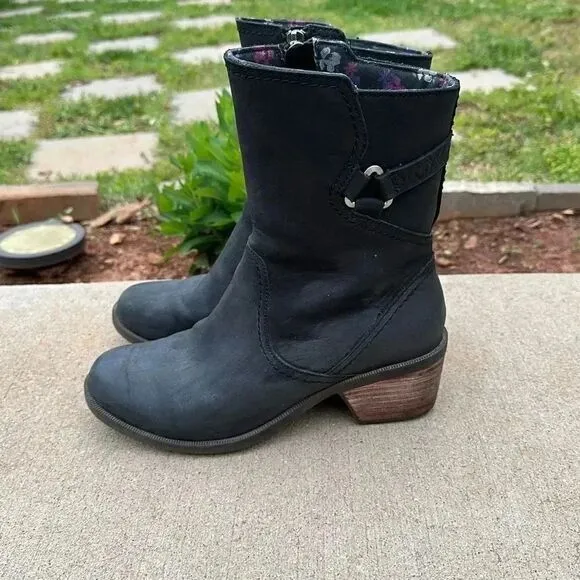 Teva Foxy Nubuck Mid Calf Leather Boots