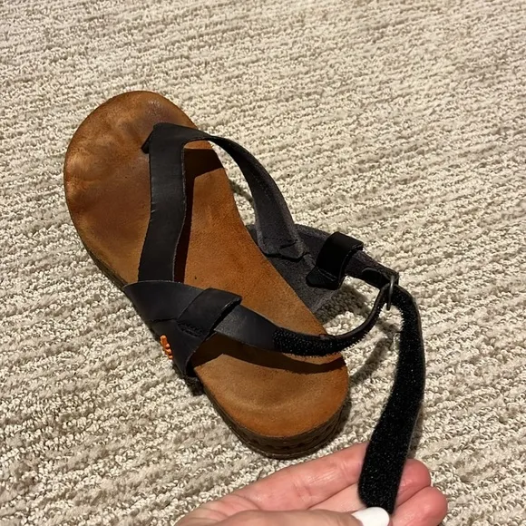 The Art Company Women’s Sandals EU 39 Black Velcro Thong Heel Strap