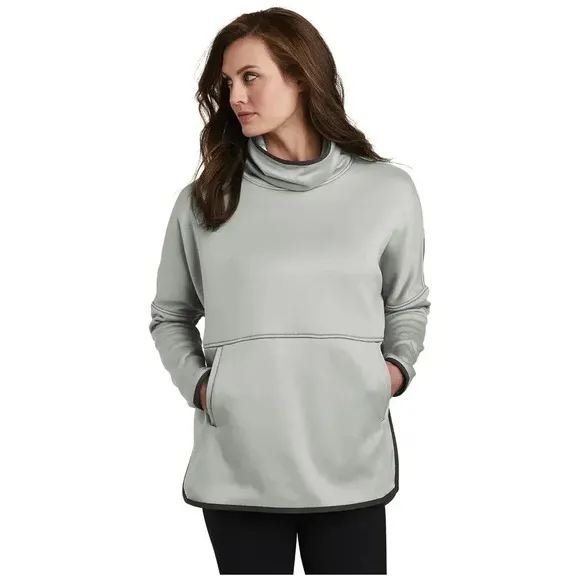 The North Face women’s oversized cowl neck Canyon Flats Stretch Poncho. Size XS