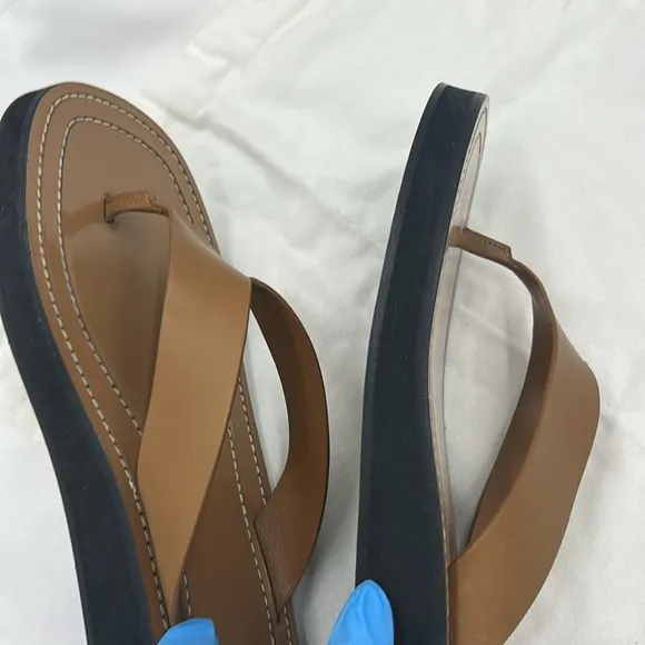 The Row Ginza Leather Thong Sandals - Caramel - Size 10.5