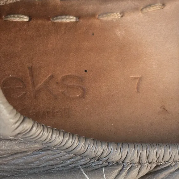 Tieks Soft Leather Ballet Flats in Taupe Tan Size 7