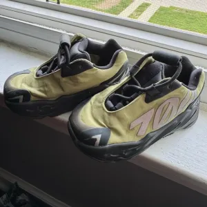 Toddler adidas Yeezy 700