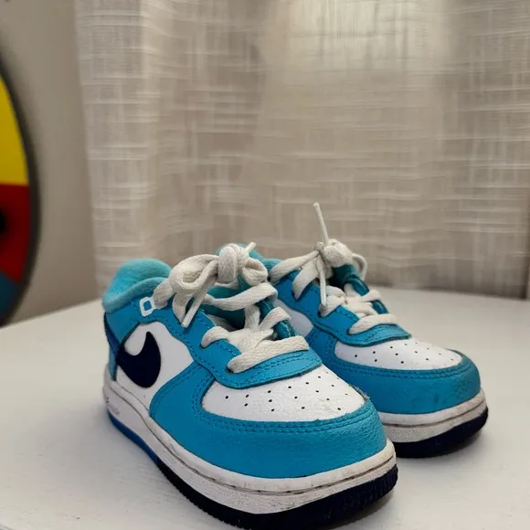 Toddler Nike Air Force 1 LV8 baby blue