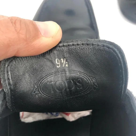 Tod’s black lace up loafers 9.5