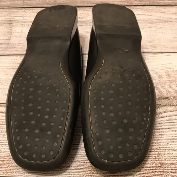 Tods leather black loafers  Size 8 1/2